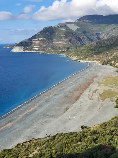 vue sur la plage de Nonza