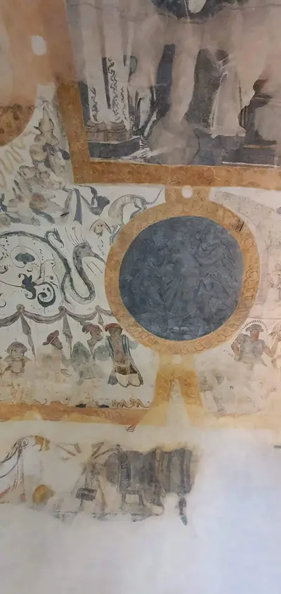 fresque sur le plafond des écuries
