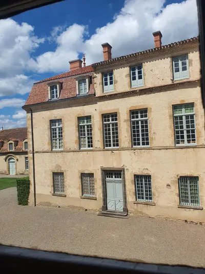 Aile du château