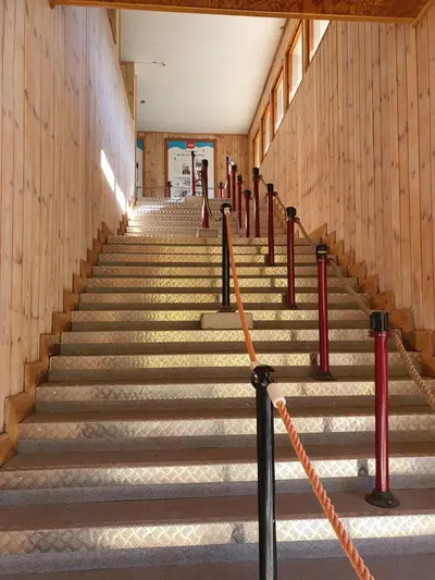 escaliers d'accès au téléphérique