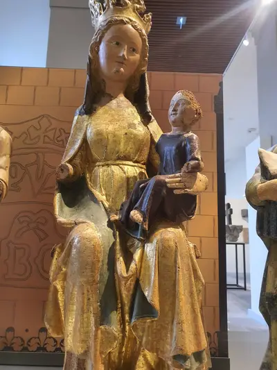 vierge à l'enfant