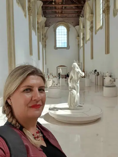 florence dans la chapelle du musée de la Chartreuse