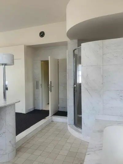 douche avec carrelage