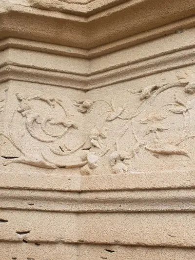 frise végétale sur la facade