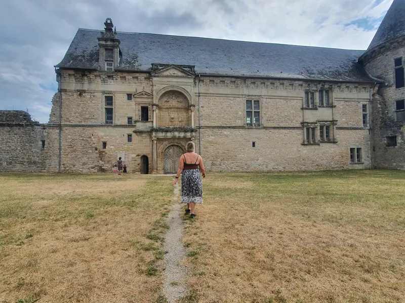 arrivée au château d'Assier