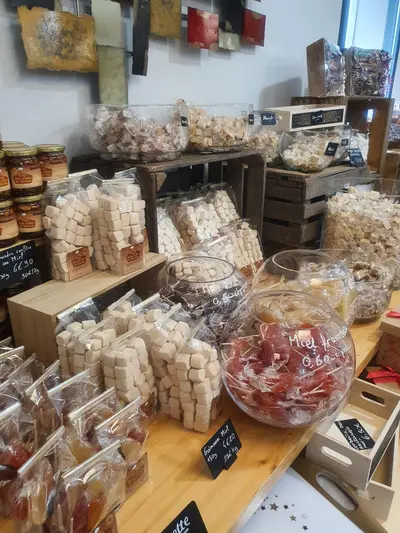 vente de produits au magasin Darnis