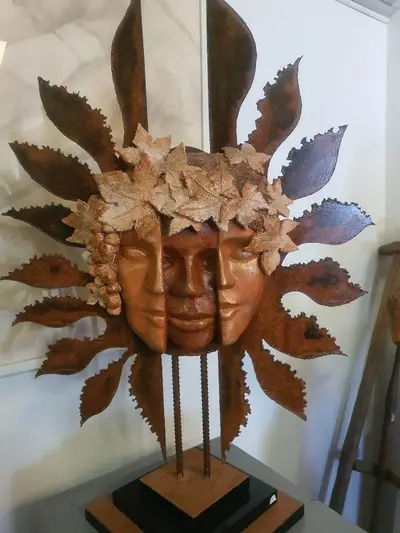 femme en forme de fleur