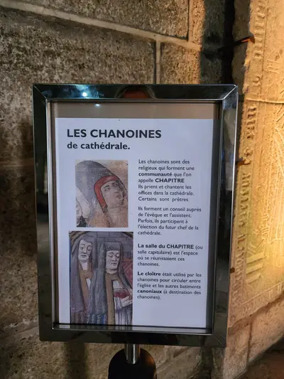 panneau explicatif salle des chanoines