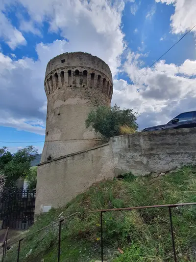 Vue sur la tour génoise