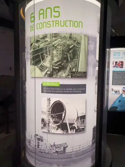 Affichage construction sous-marin Flore