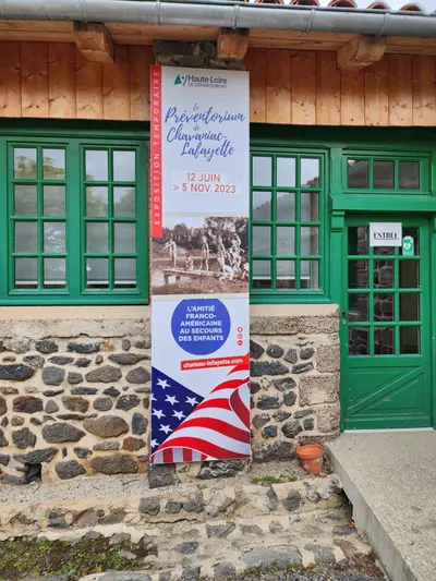 Affiche de l'exposition sur le Préventorium au château de Chavaniac-Lafayette