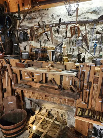 Exposition d'objets de l'ancien temps par l'association du château d'Artias