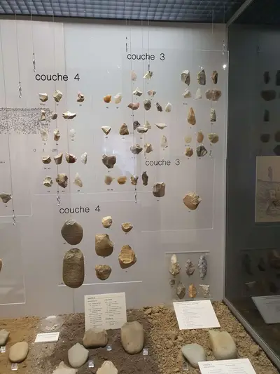 Artifacts au musée de la Préhistoire de Carnac