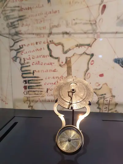 Astrolabe nautique
