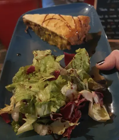Auberge des calades tourte aux poireaux