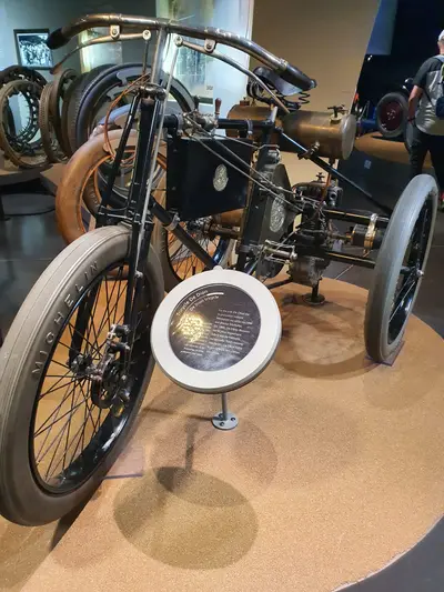 Tricycle équipé de pneus Michelin