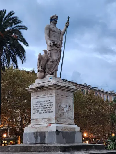 Bastia statue napoleon scaled