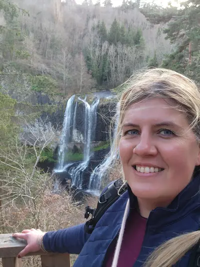 Florandophoto au-dessus de la cascade