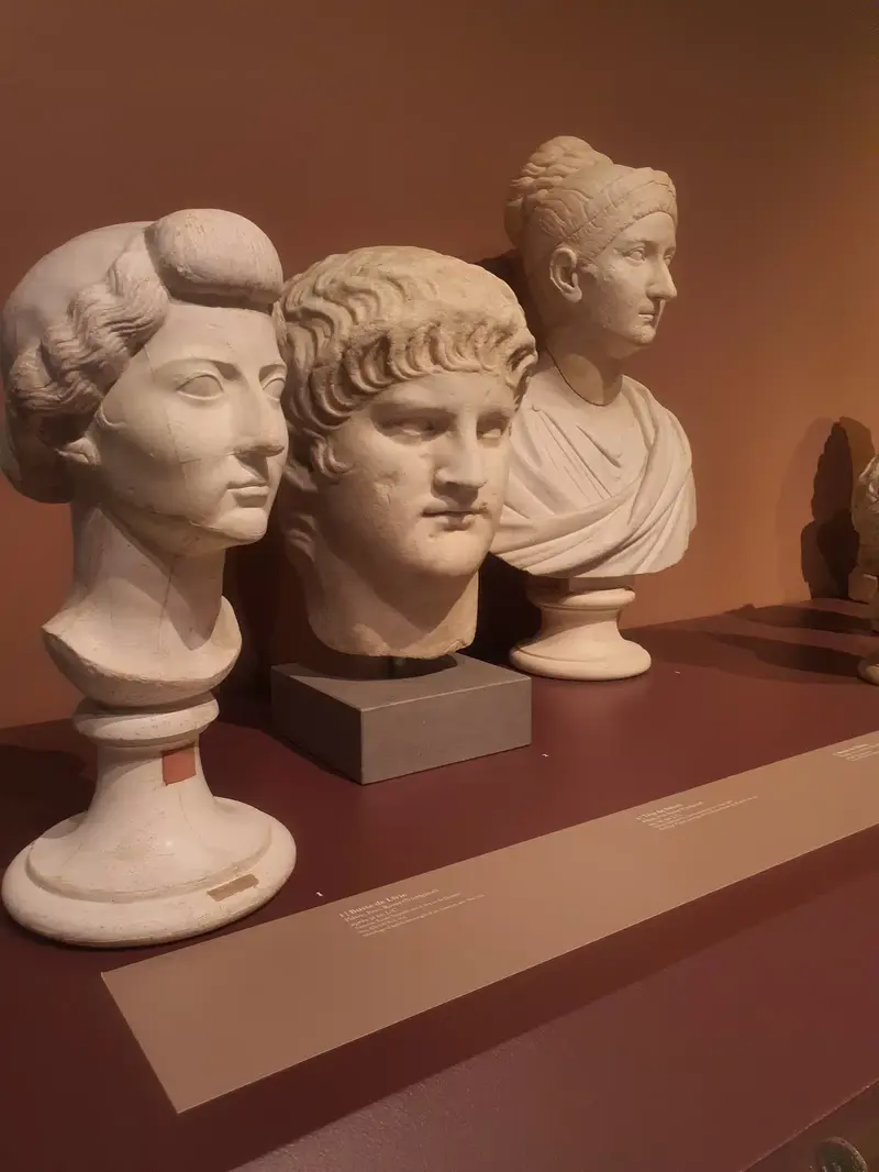 bustes-forum-antique-bavay