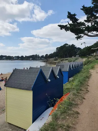 Cabines de plage sur l'île aux Moines