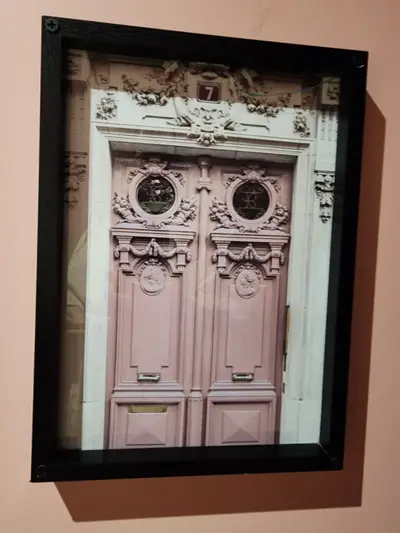 cadre avec une porte