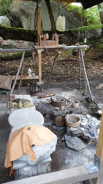Reconstitution d'un village néolithique