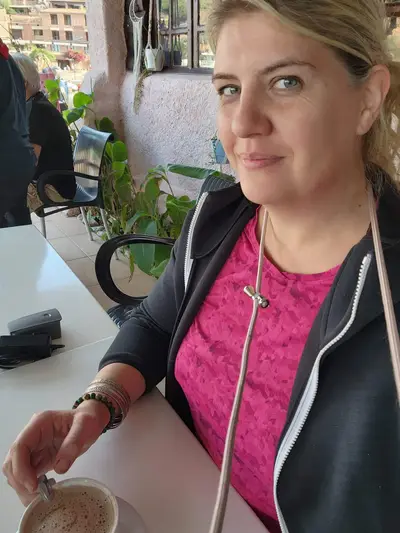 Florandophoto prend un chocolat au restaurant le Robinson à Porto