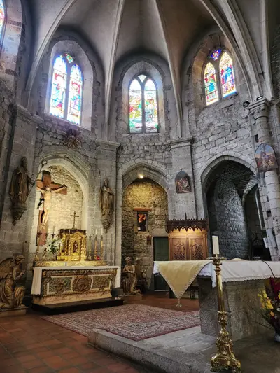 Choeur de l'église Saint-Médard à Saugues
