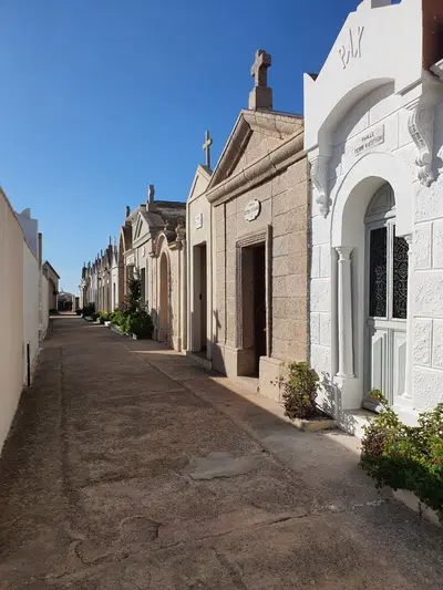 Tombeaux du cimetière marin