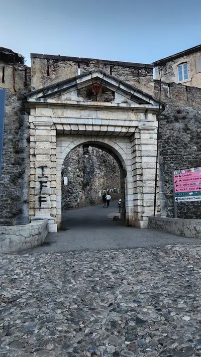 Entrée citadelle