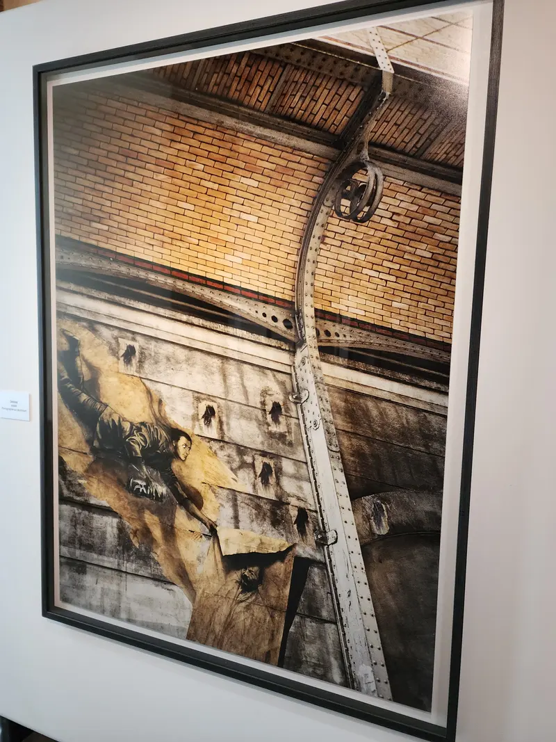 Collage d'Ernest Pignon au Doyenné de Brioude