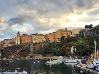 Coucher de soleil à Bastia sur le vieux port