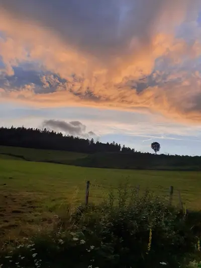 Coucher de soleil sancy besse scaled