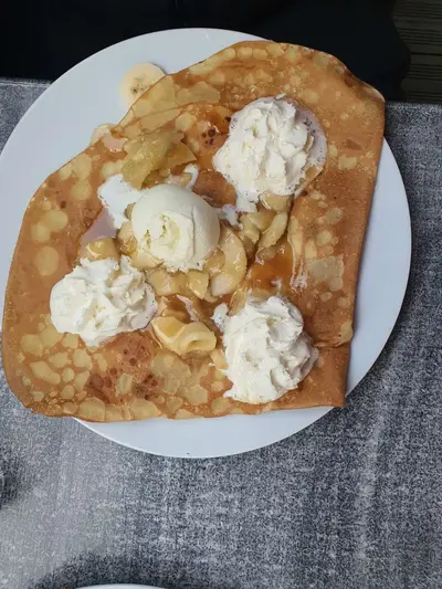Crêpe dessert pommes chantilly vanille
