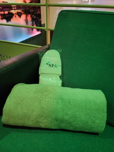 serviette et pantoufles