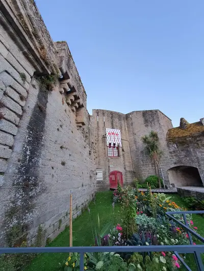 Floraison ville close concarneau