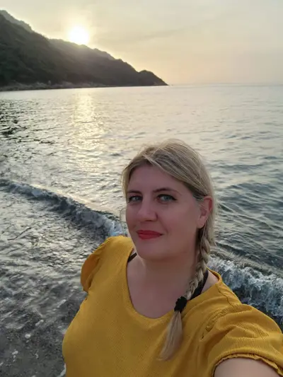 Florandophoto sur la plage de Porto devant le coucher de soleil
