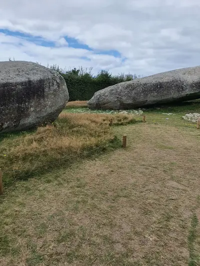 Grand Menhir brisé