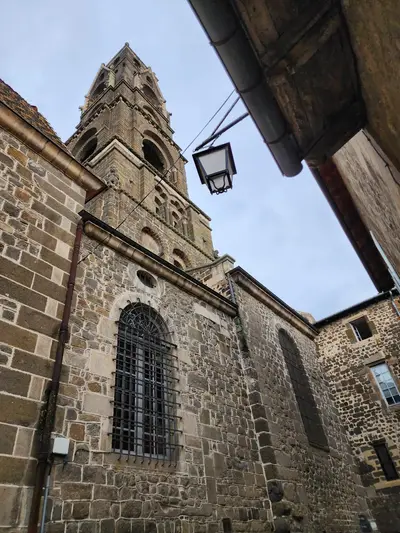 Le puy en velay cathedrale clocher scaled