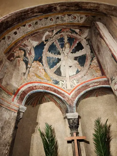 Le puy en velay cathedrale peintures scaled