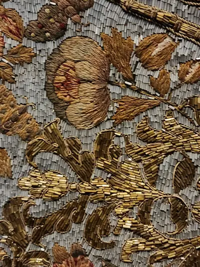 trésor tissu brodé perles