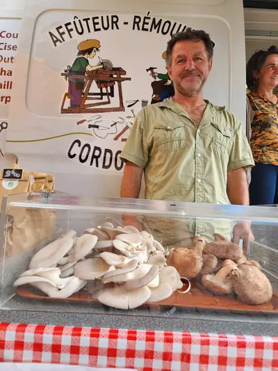 vendeur de champignons