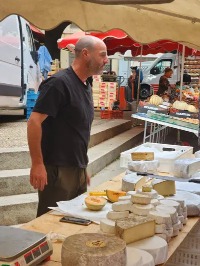 fromager sur le marché