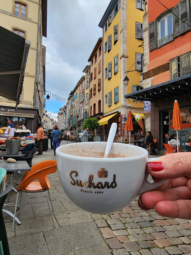 Le puy en velay terrasse chocolat