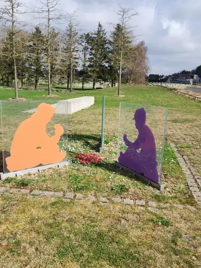 silhouettes de soldats