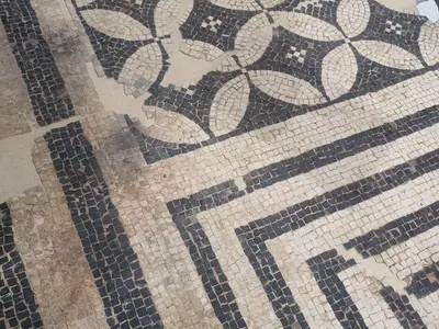 Mosaïques forum antique Bavay