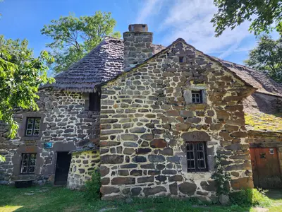 Ferme avec agrandissement
