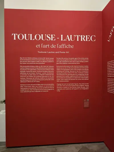 affiche introductive sur exposition temporaire sur les affiches