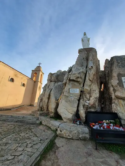 Notre dame de la serra vierge scaled