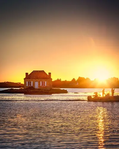 Pecheurs maison isolee ilot saint cado